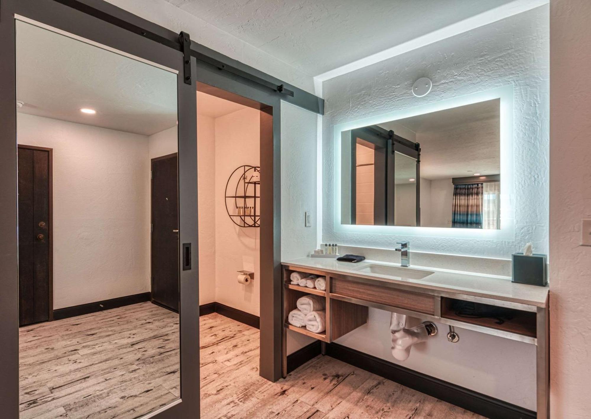 Casa Via Mar Inn, Ascend Hotel Collection Port Hueneme Eksteriør billede