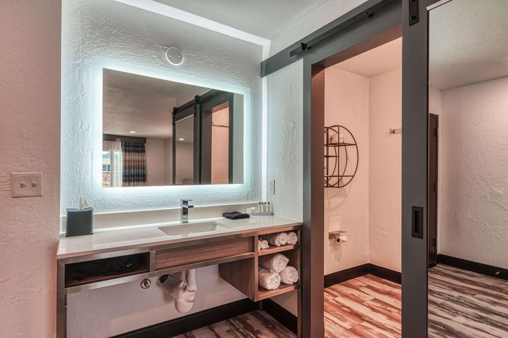 Casa Via Mar Inn, Ascend Hotel Collection Port Hueneme Eksteriør billede